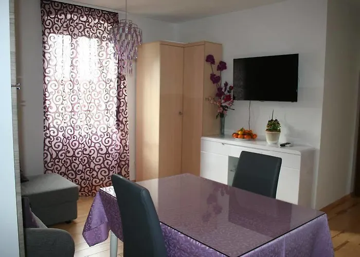 Apartman Lavanda *